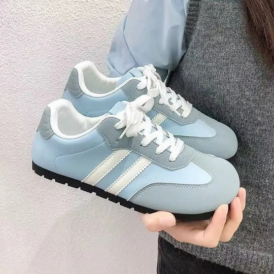 Damen Sportliche Sneakers im Retro-Design mit atmungsaktiven Materialien EB