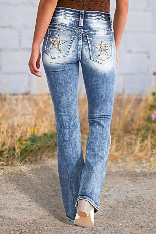 Damen Bootcut Jeans mit auffälligen Rückentaschen EB