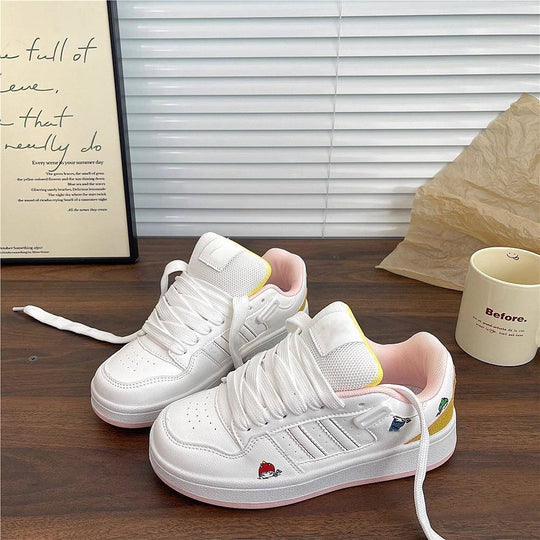Damen Modische Sneakers mit innovativer Dämpfung und verspielten Applikationen EB