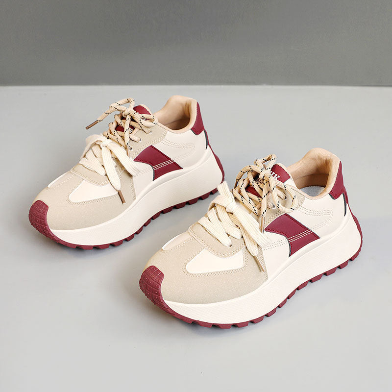 Damen Sportliche Plateau-Sneaker mit modischem Design und atmungsaktiver Oberflächenstruktur EB