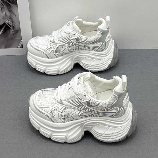 Damen sportliche und stylische Sneakers EB
