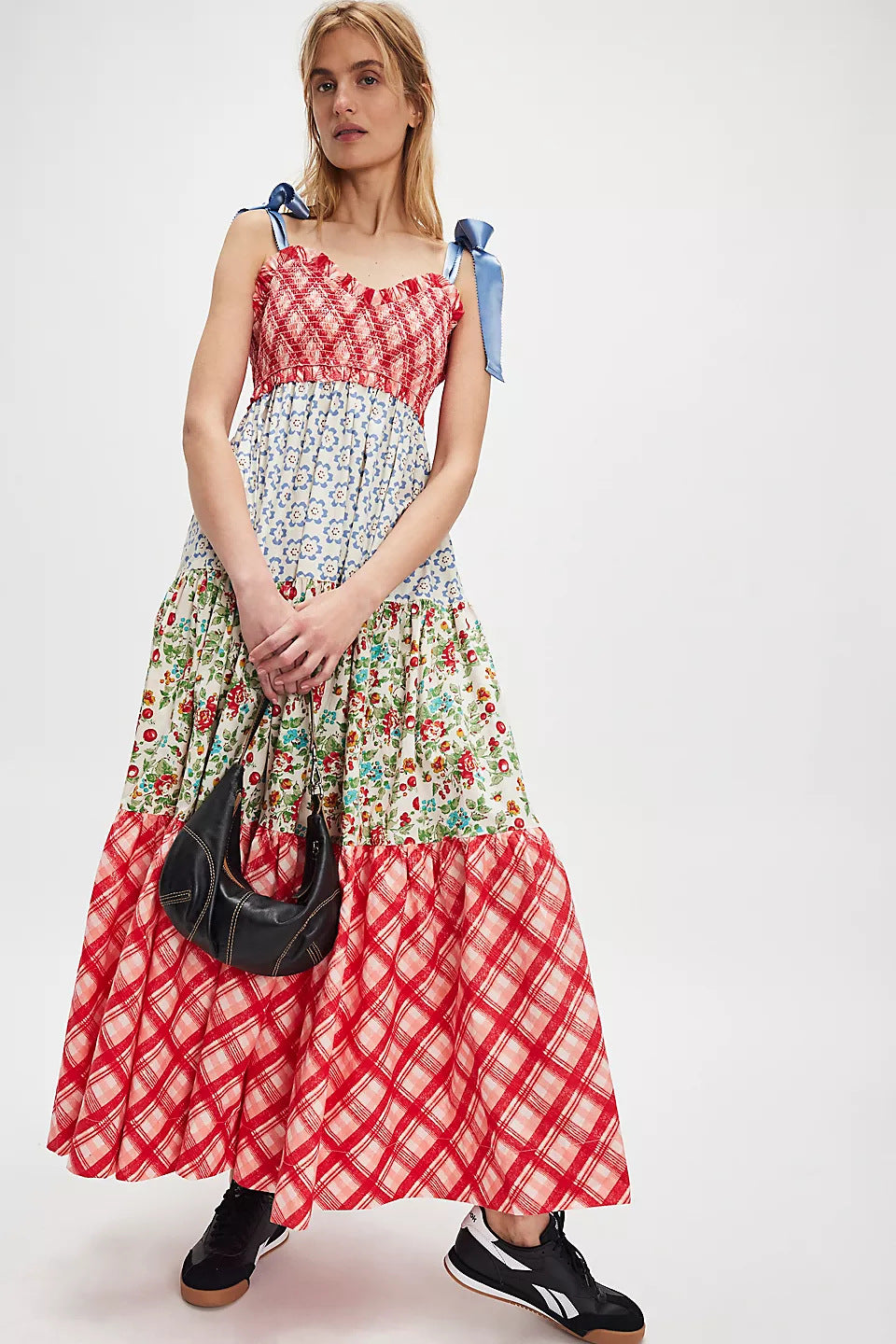 Damen Maxikleid mit floralen Mustern und voluminösem Rock EB
