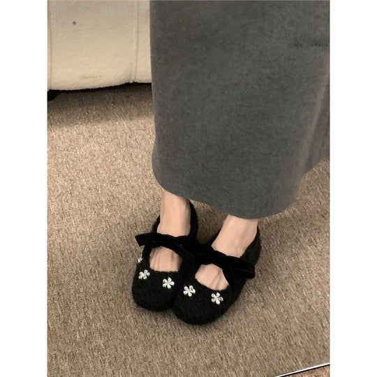 Damen modische Ballerinas mit floralem Dekor und Veloursdetails EB