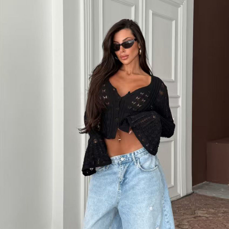 Damen Strickjacke im filigranen Design mit herzförmigen Ausschnitten EB