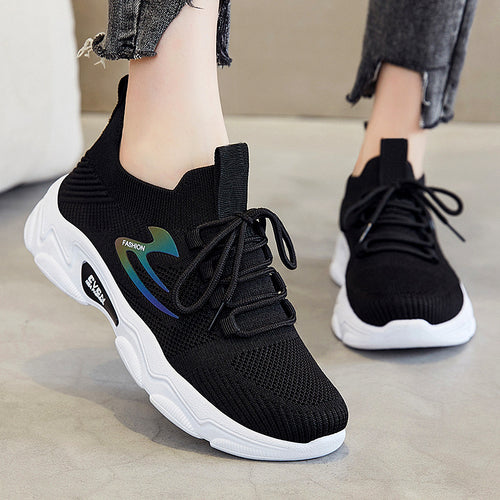Damen nan minimalistischer Strick-Sockensneaker mit strukturiertem 3D-Obermaterial, anatomischem Memory-Fußbett und profiliertem EVA-Plateau EB