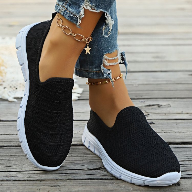 Damen Slip-On Sneakers mit atmungsaktiver Oberflächenstruktur und rutschfester Sohle EB