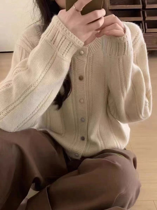 Damen Grobstrick-Cardigan mit geschmackvollem Knopfverschluss und weiten Ärmeln EB