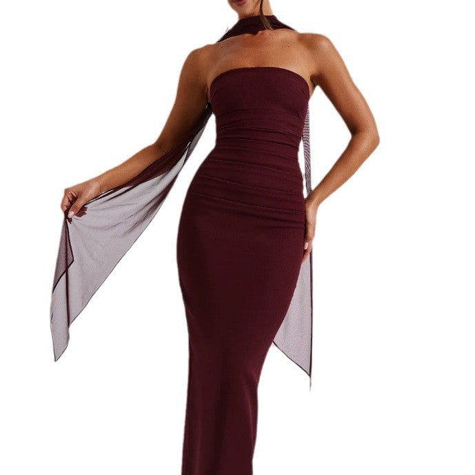 Damen Langabendkleid mit elegantem schulterfreiem Design und sanften Rüschen EB
