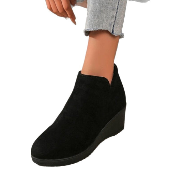 Damen Wedge-Stiefeletten aus weichem Wildleder EB