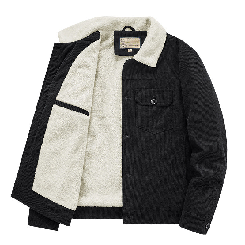 Herren Feincord‑Truckerjacke mit durchgehendem Sherpa‑Innenfutter und aufgesetzter Klappentasche EB