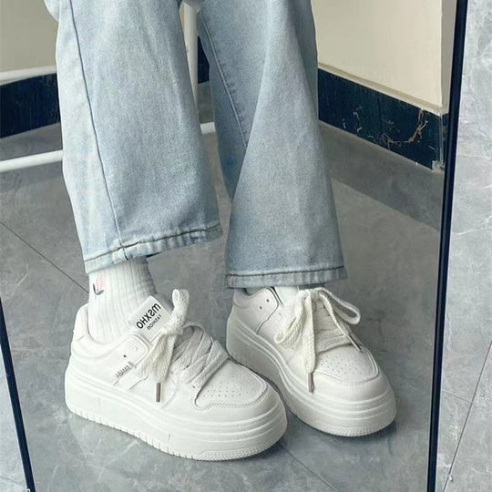 Damen Plattform Sneakers mit sportlichem Design und dämpfender Sohle EB