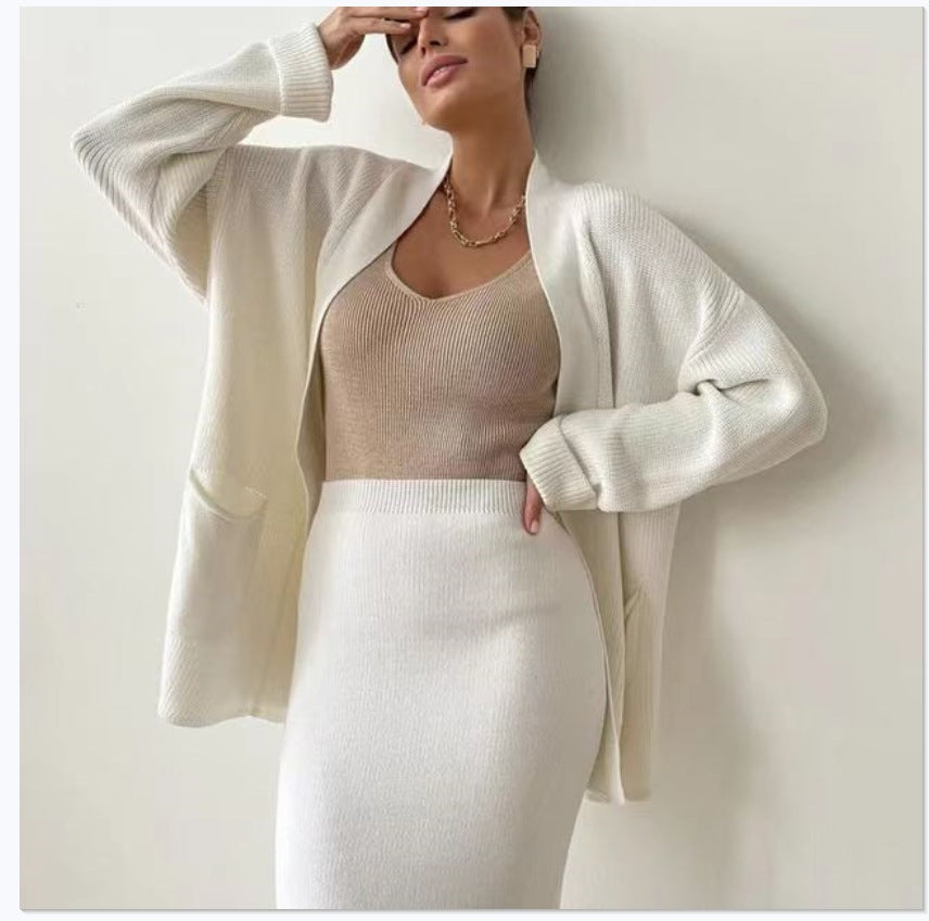 Damen Elegantes Strick-Set mit Rückenschlitzen und lässiger Passform EB