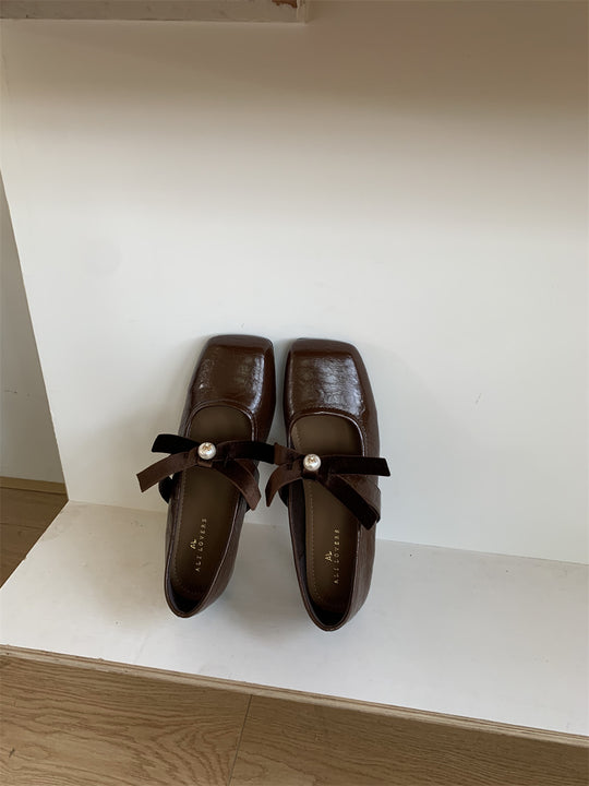Damen Modische Ballerinas mit elegantem Schleifenakzent und feiner Perlenverzierung EB