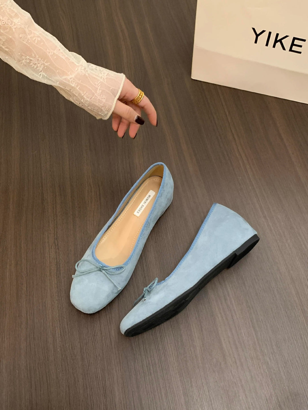 Damen Ballerinas aus hochwertigem Wildleder mit dekorativer Schleife EB