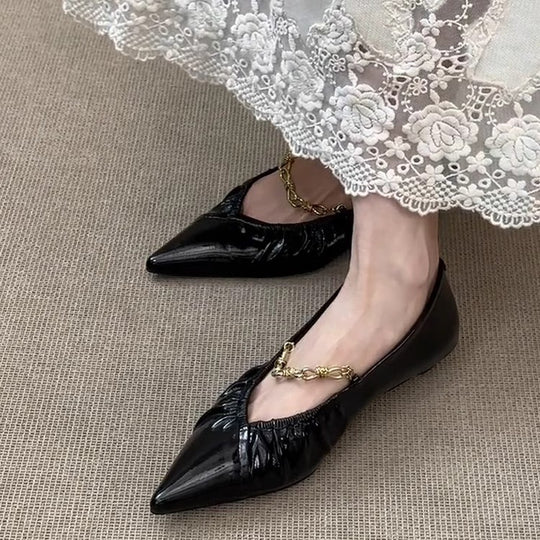 Damen elegante Ballerina-Schuhe mit luxuriösen Falten und Schmuckdetail EB