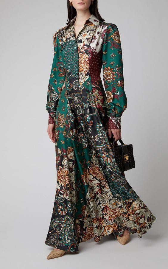 Damen Maxikleid mit opulentem Muster und eleganter Knopfleiste EB