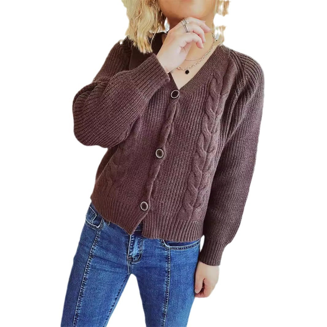 Damen Strickjacke mit Zopfdesign und bequemen Knopfdetails EB