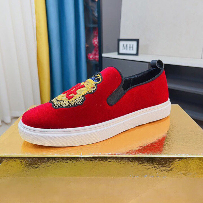 Damen Slip-On Sneakers mit modischem Zierdetail und gepolsterter Sohle EB
