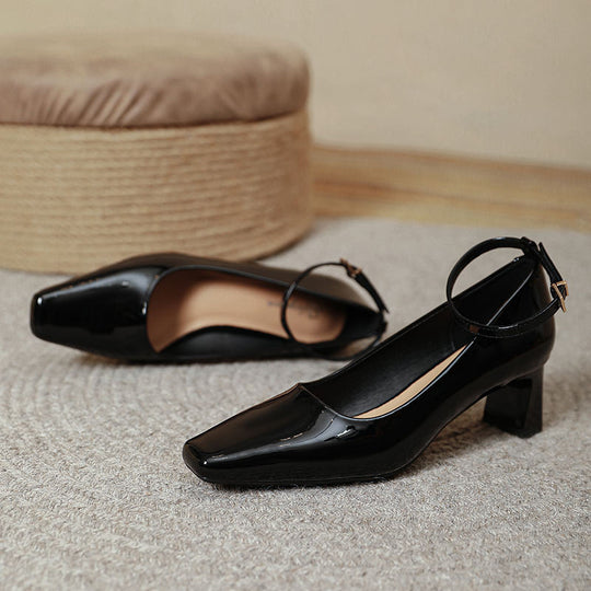 Damen elegante Lackleder Pumps mit komfortablem Blockabsatz EB