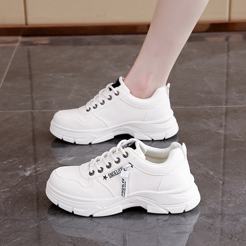 Damen Sportliche Sneakers mit stabiler Sohle und atmungsaktiver Innenpolsterung EB