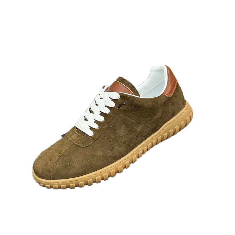 Damen Sportliche Sneakers aus weichem Wildleder mit eleganten Lederakzenten EB