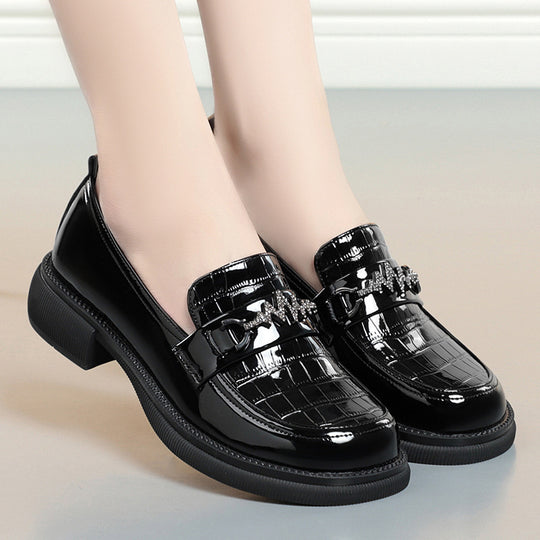 Damen Elegante Loafers mit modischem Kettendetail und rutschfester Sohle EB