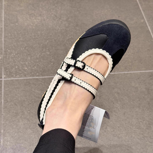 Damen Ballerinas mit verspieltem Riemendesign und hochwertiger Lederoberfläche EB