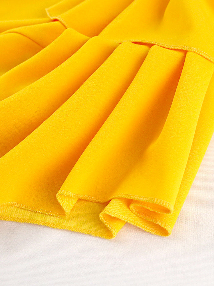 Damen Plissee Maxikleid mit asymmetrischem Träger und Rüschendetail EB
