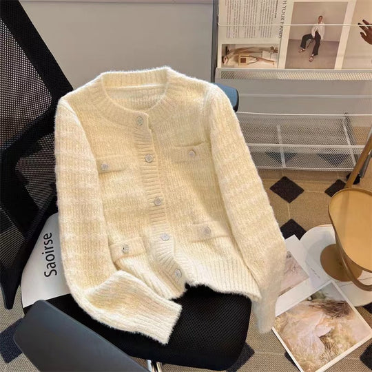 Damen Strickjacke mit Taschen und dekorativen Knöpfen EB