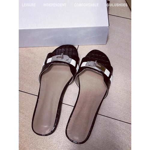 Damen Elegante Zehentrenner-Sandalen mit glänzenden Metallakzenten EB