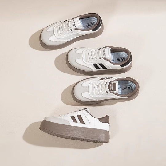 Damen Plattform Sneakers mit sportlichem Design und gepolsterter Innensohle EB