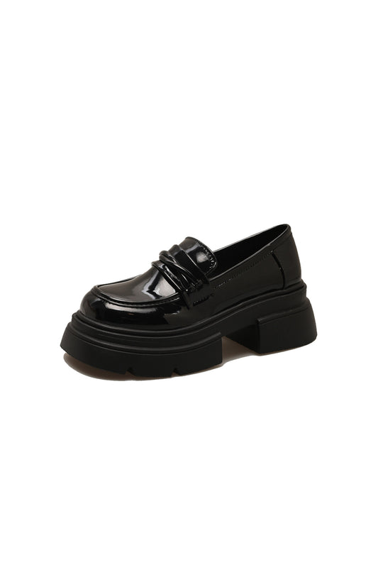 Damen Modische Loafers mit glänzender Oberfläche und robustem Plateau EB