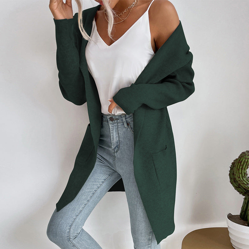 Damen Strickjacke mit tiefem V-Ausschnitt und praktischen Taschen EB