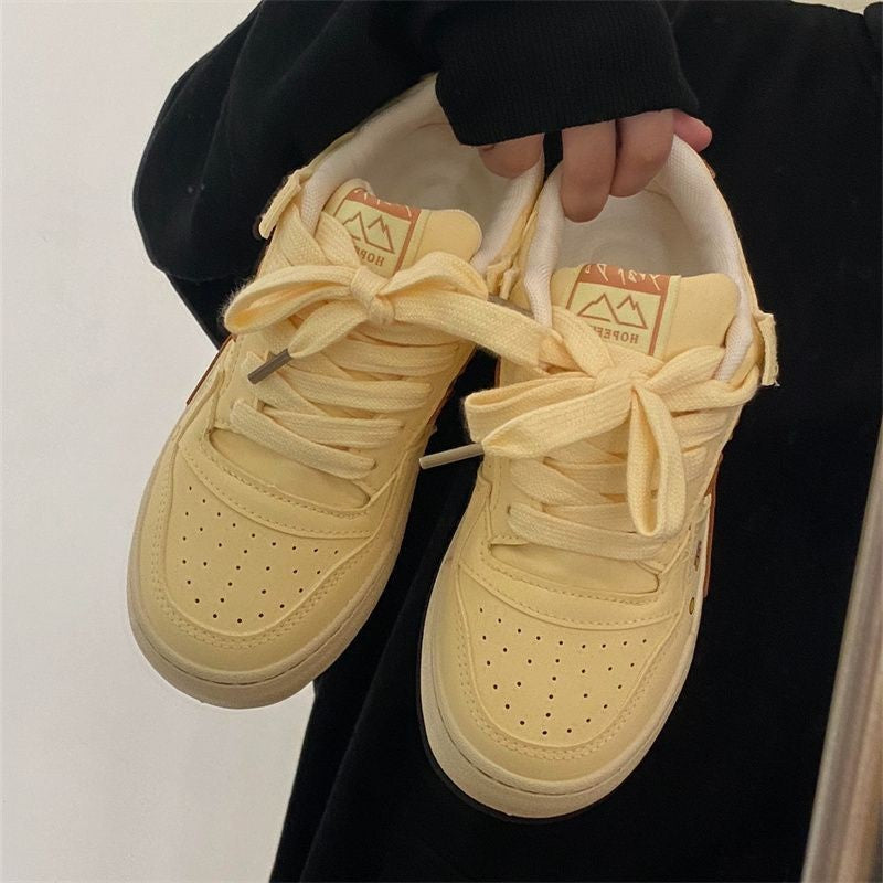 Damen Sneakers mit verspieltem Design und hochwertigem Obermaterial EB