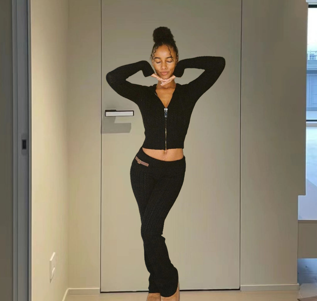 Damen Strickanzug mit Reißverschluss und weitem Bein EB