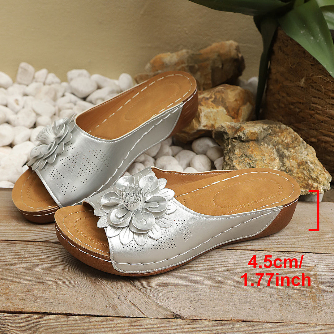 Damen Komfortable und dekorative Mules mit floralem Design EB