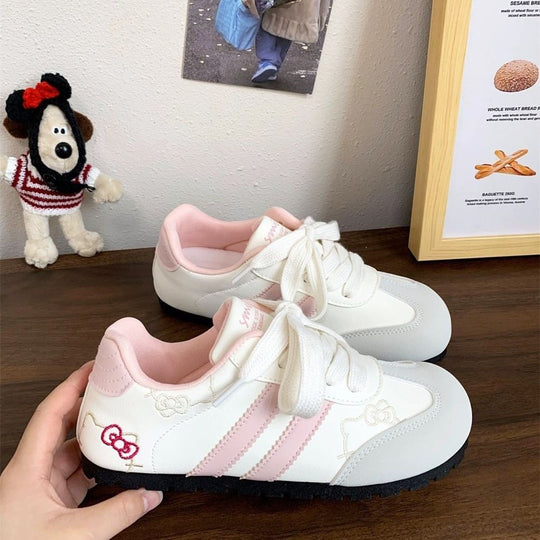 Damen Freizeitsneaker mit verspieltem Hello Kitty Design EB