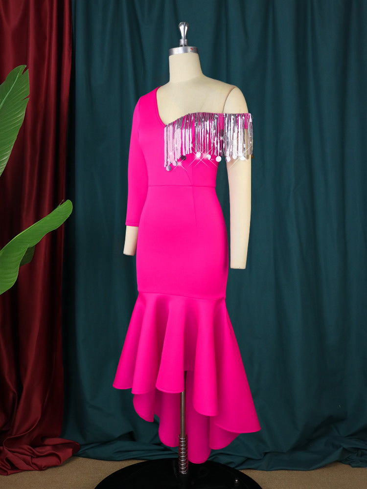 Damen elegantes Kleid mit asymmetrischem Ausschnitt und schwingendem Rüschenrock EB