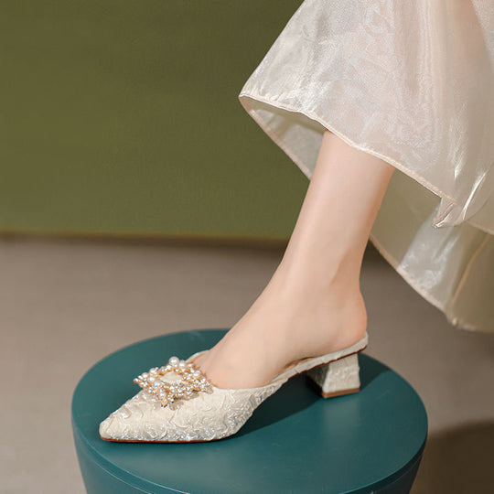 Damen elegante spitze Mules mit luxuriösem Schmuckdetail EB