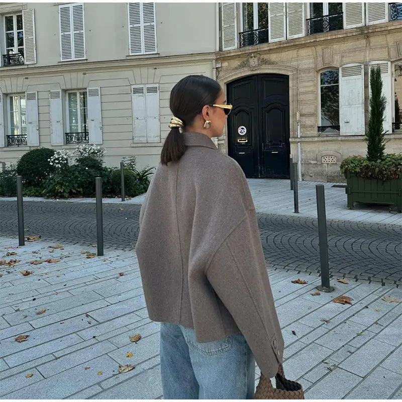 Damen Oversized Wolljacke mit Knopfdetail EB