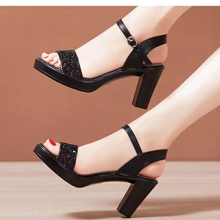 Damen nan Glitzer-Zehenschlaufen-Sandalette mit Plateaueffekt und stabilem Blockabsatz EB