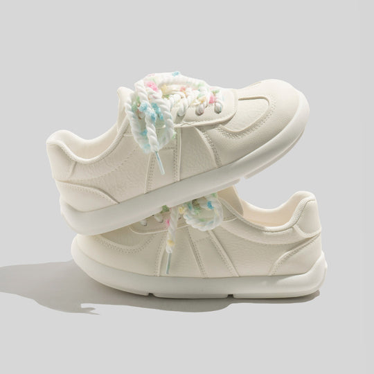 Damen Sneaker mit einzigartiger Blumendekoration und flexibler Komfortsohle EB