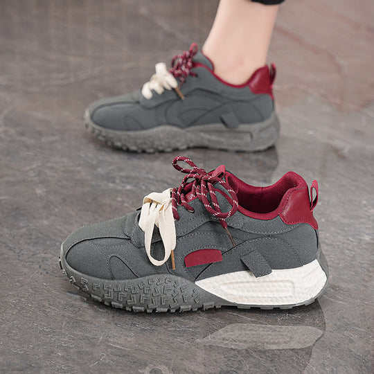 Damen Sportliche Sneakers mit robustem Sohlenprofil und atmungsaktiver Obermaterialstruktur EB
