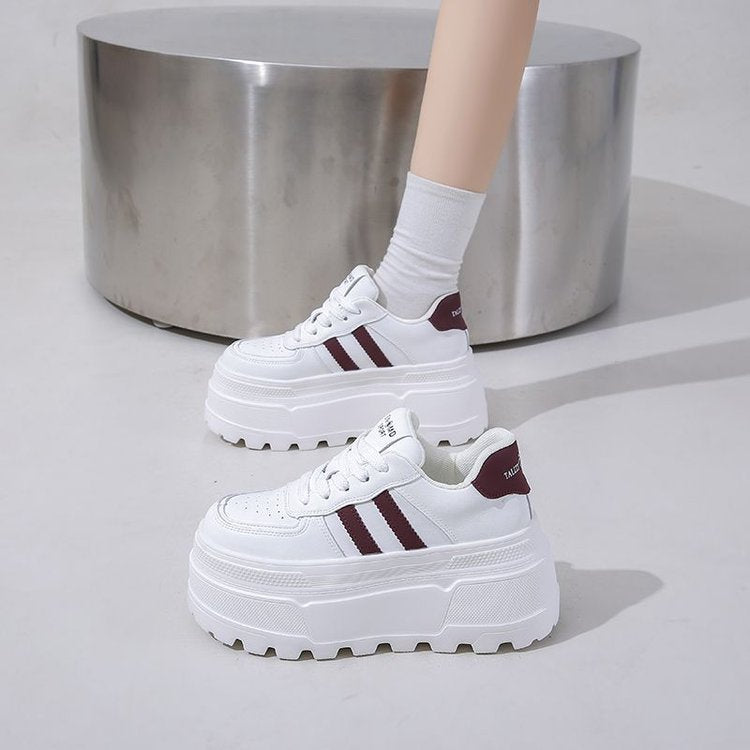 Damen Plateau-Sneaker mit angesagtem Design und komfortabler Dämpfung EB