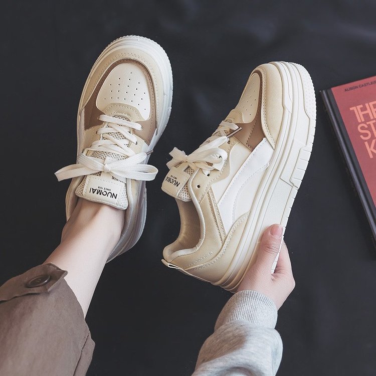 Damen Sportliche Sneakers mit gepolsterter Sohle und atmungsaktivem Obermaterial EB