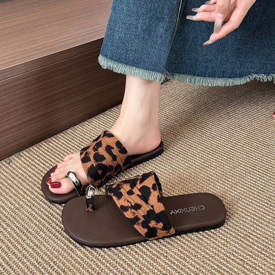 Damen Komfortable Sandalen mit geschmeidiger Riemenführung und modischem Design EB