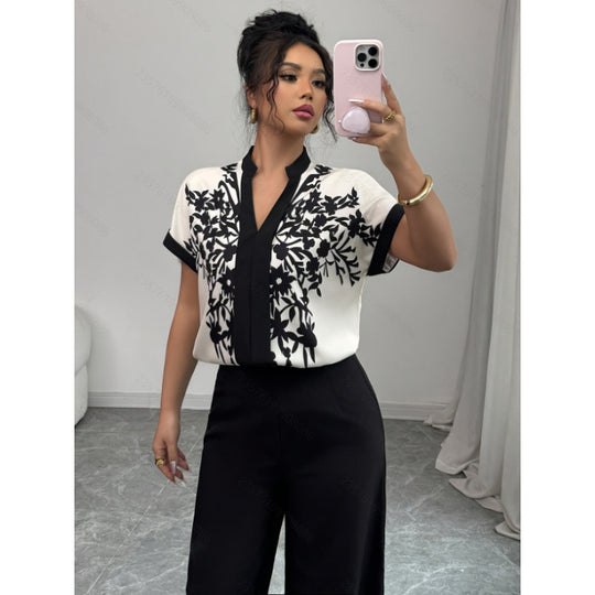 Damen Bluse mit floralen Details und elegantem Schnitt EB