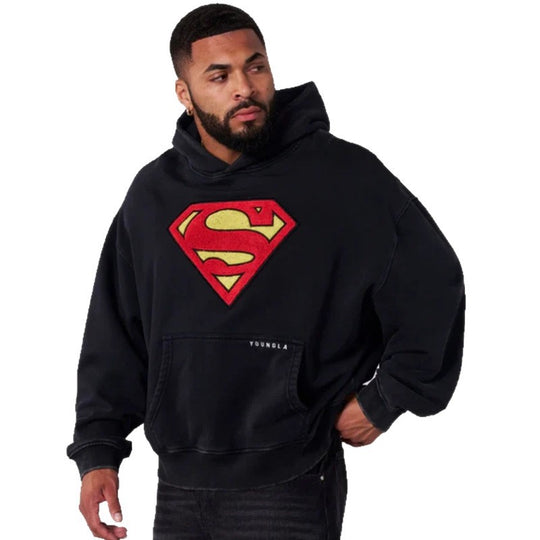 Herren nan weit geschnittener Kapuzenpullover mit markantem Comic‑S‑Logo Kängurutasche und gewaschener Look EB