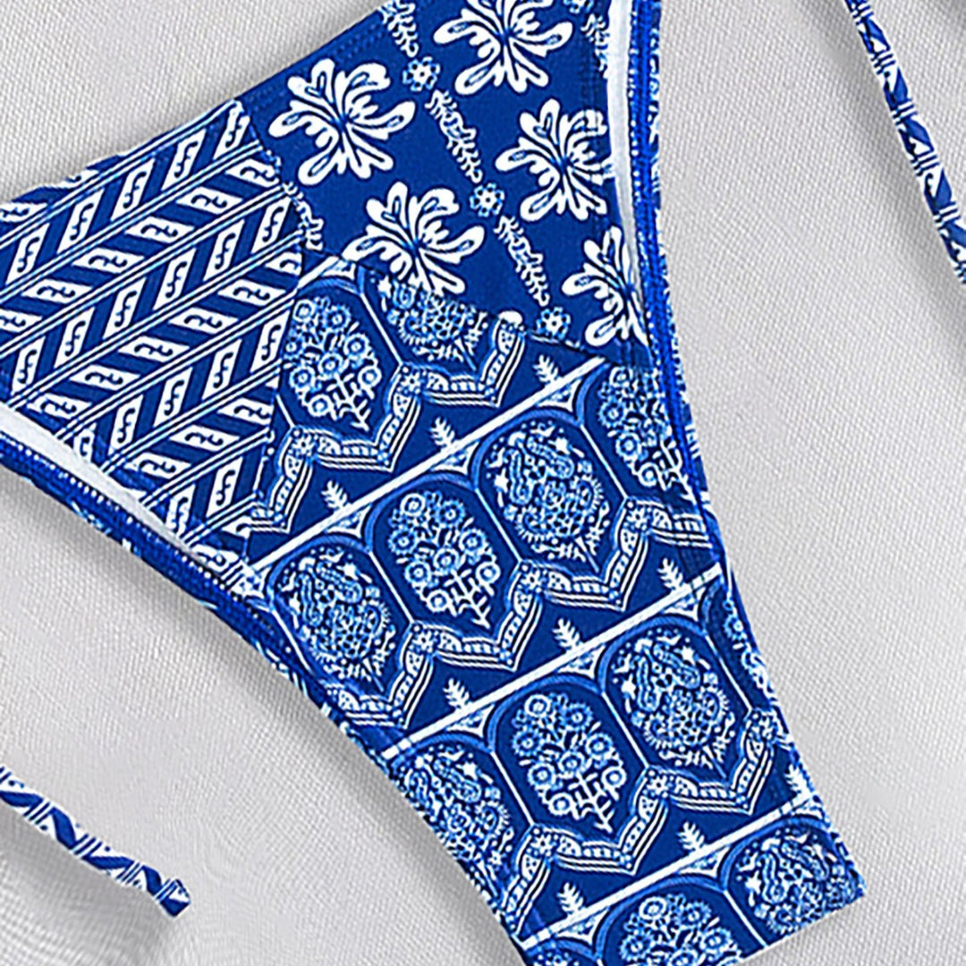 Damen Triangel-Bikini mit verspielt floralem Design und bindbaren Trägern EB