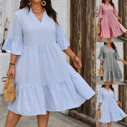 Damen gestreiftes Sommerkleid mit voluminösen Rüschensäulen und V-Ausschnitt EB